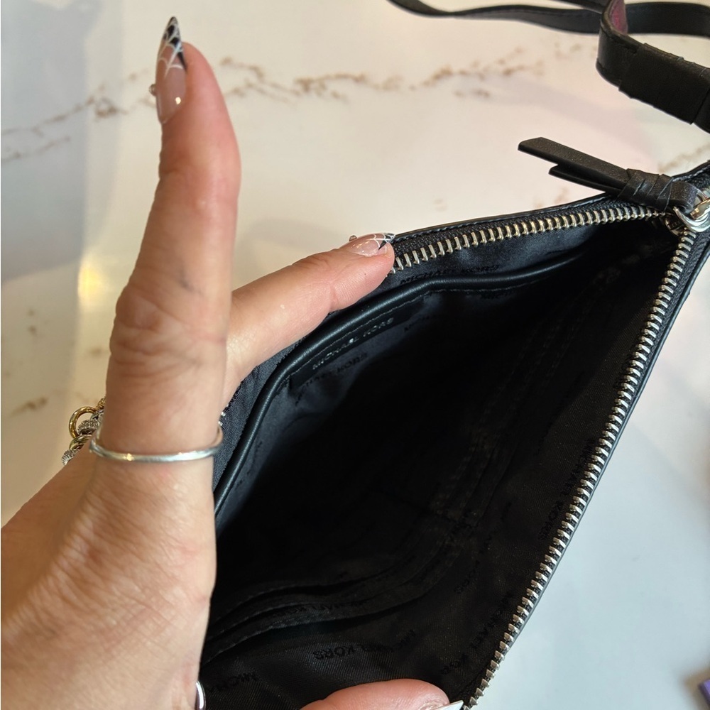 Michael Kors black wristlet - Picture 3 of 4